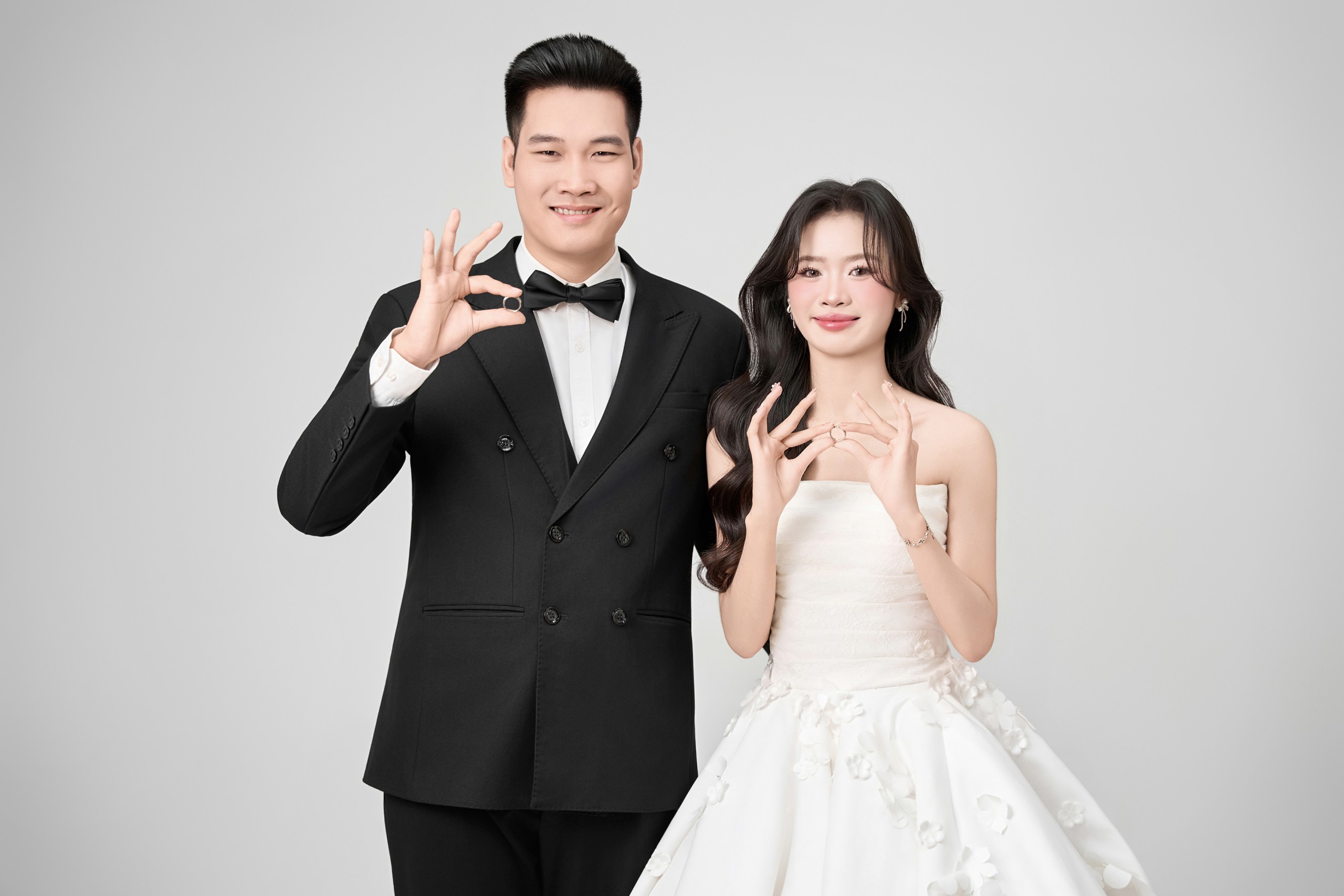 PHẠM VĂN TIỀN & ĐÀO THỊ VÂN ANH